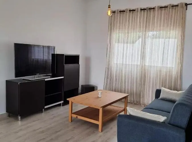 Apartament Abubilla House - Comfortable With Garden & Terrace In A Quiet Area