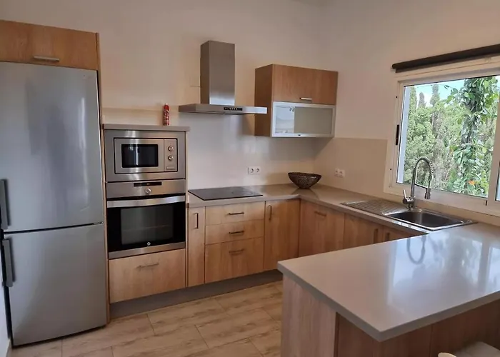 Apartament Abubilla House - Comfortable With Garden & Terrace In A Quiet Area *