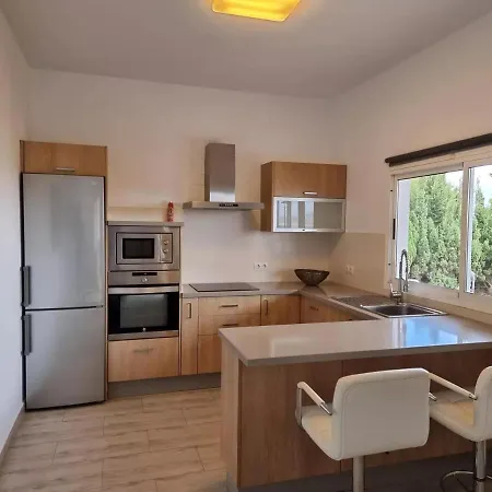 Abubilla House - Comfortable With Garden & Terrace In A Quiet Area Apartment *