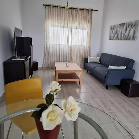 Apartment Abubilla House - Comfortable With Garden & Terrace In A Quiet Area Nazaret