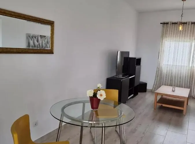 Abubilla House - Comfortable With Garden & Terrace In A Quiet Area * Насарет