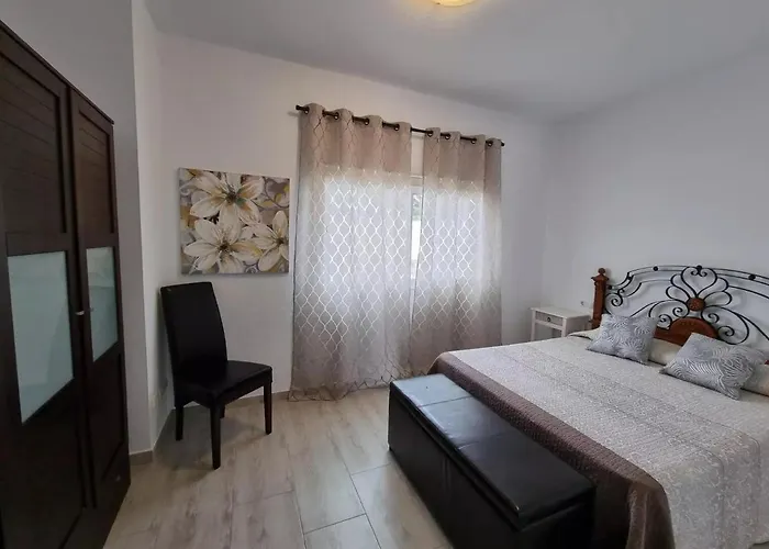 Abubilla House - Comfortable With Garden & Terrace In A Quiet Area * Nazaret